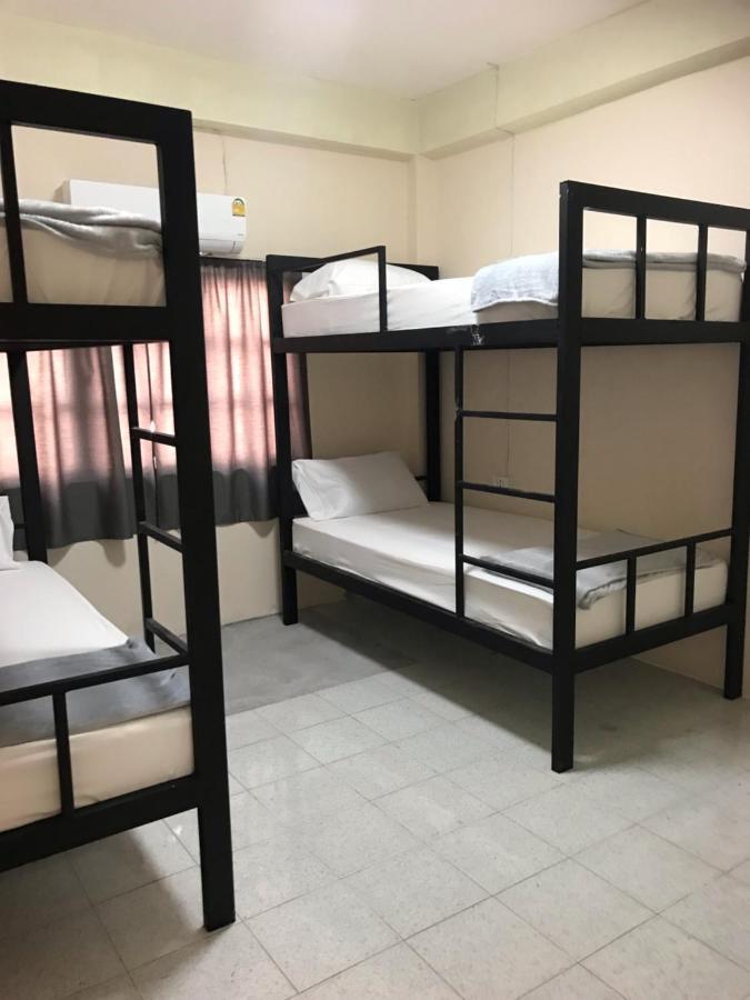 Holiday Phangan - Hostel & Bar トンサラ エクステリア 写真