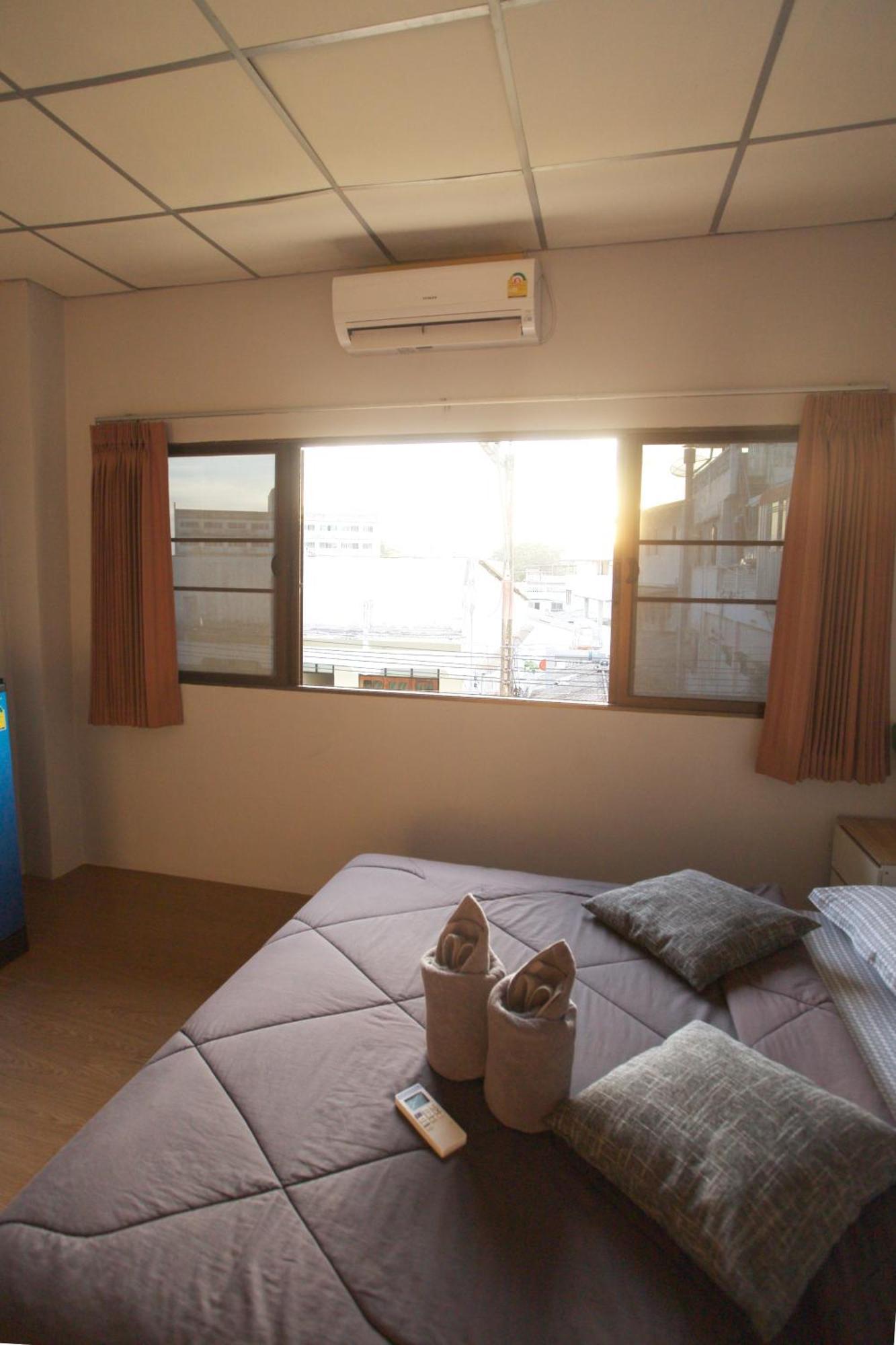 Holiday Phangan - Hostel & Bar トンサラ エクステリア 写真