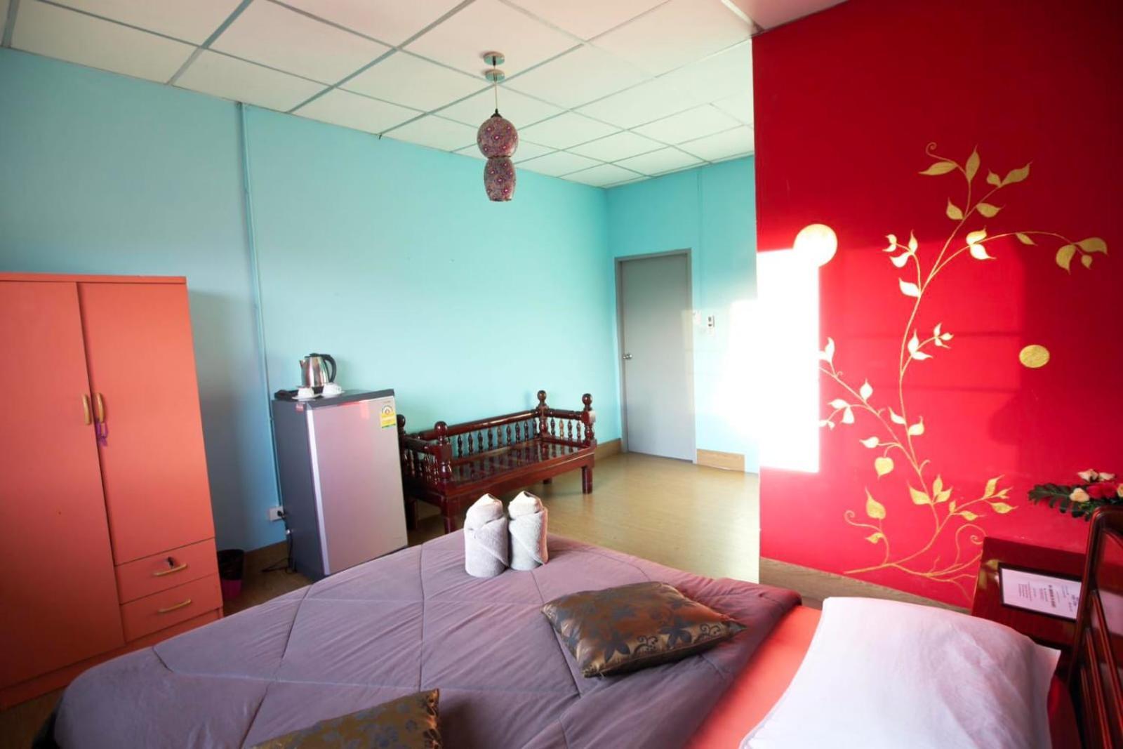 Holiday Phangan - Hostel & Bar トンサラ エクステリア 写真